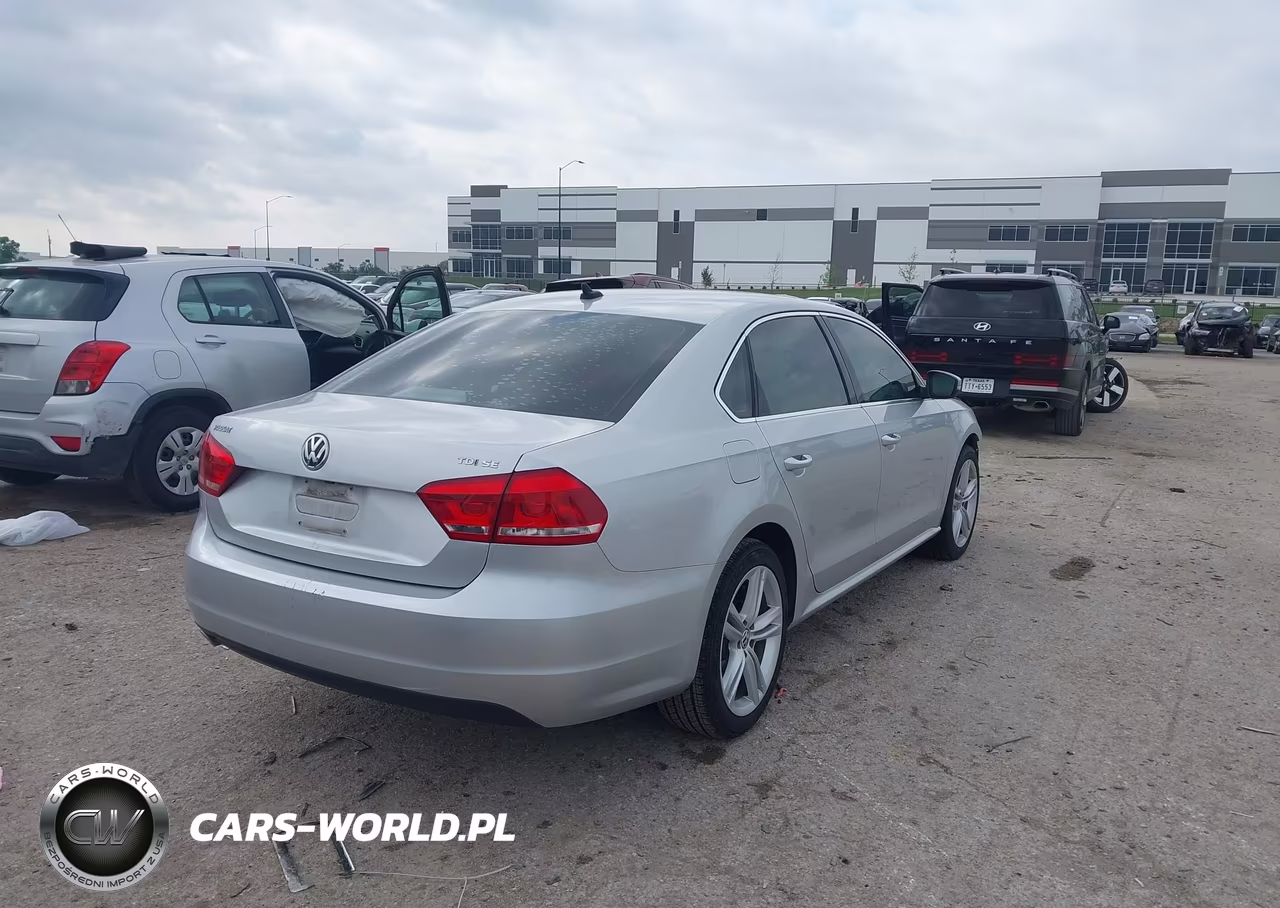 2015 Volkswagen Passat 2.0L Tdi Se VIN:1VWBV7A30FC083414 - 4
