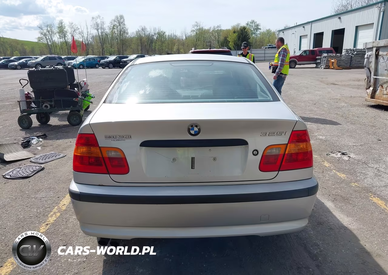2002 BMW 325I VIN:WBAEV334X2KL66656 - 16