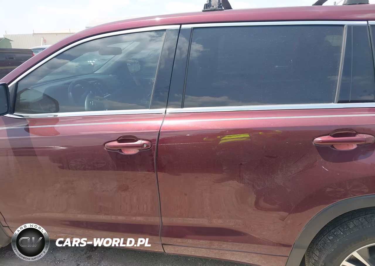 2018 Toyota Highlander Le VIN:5TDZARFH6JS035890 - 14