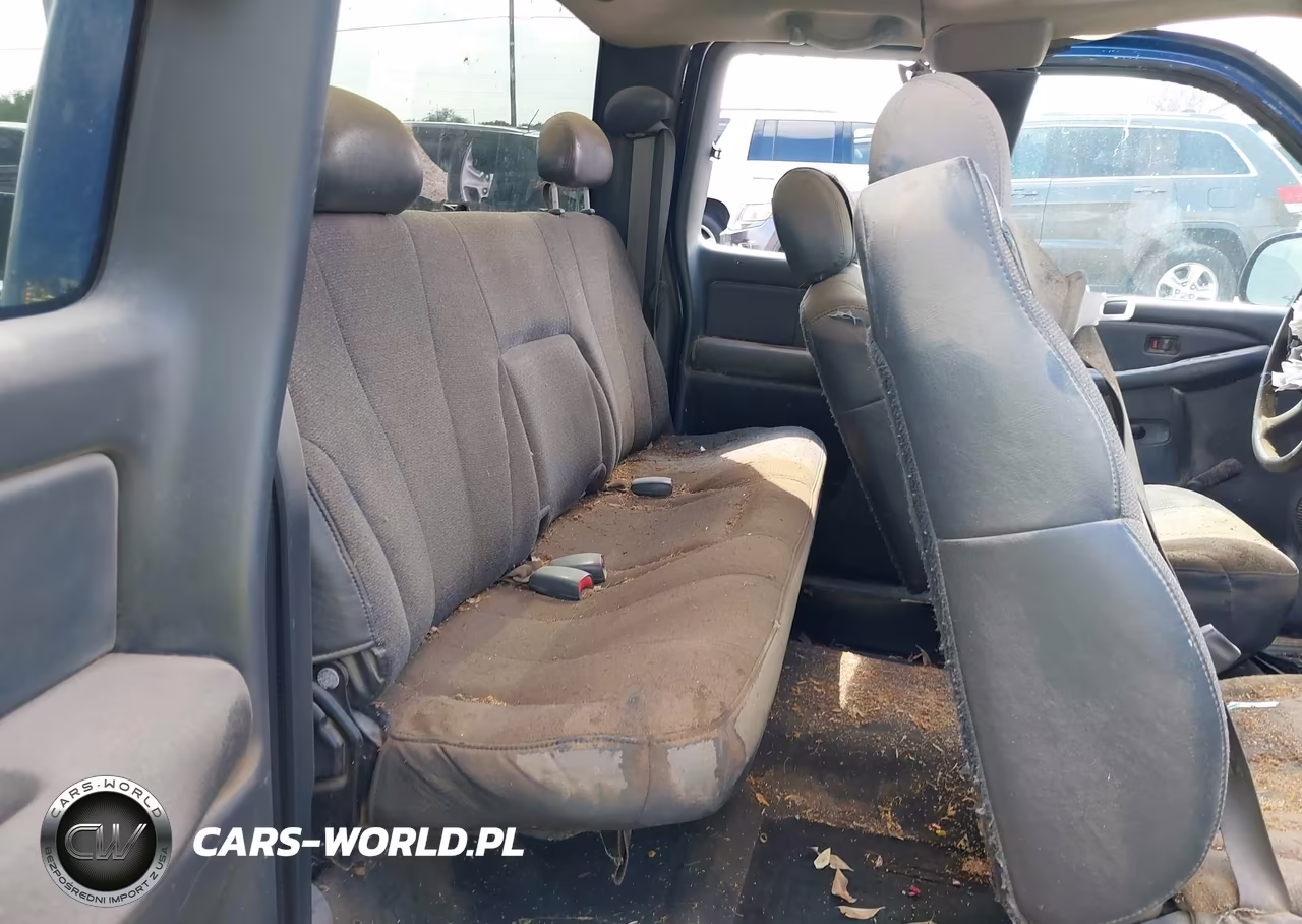 2002 Chevrolet Silverado 1500 VIN:2GCEC19V021121569 - 8