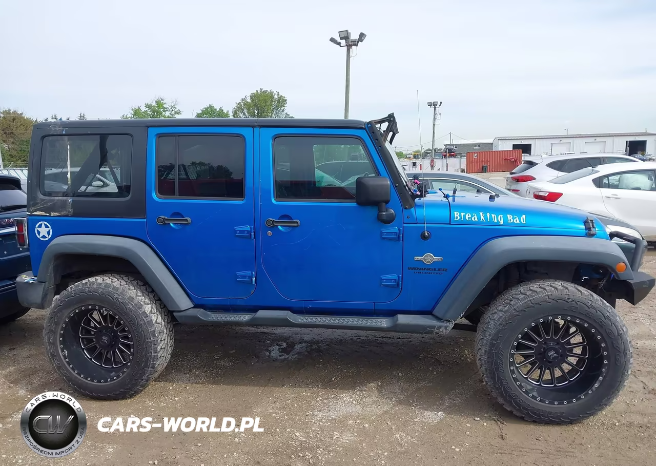 2014 Jeep Wrangler Unlimited Freedom Edition VIN:1C4BJWDG2EL196612 - 13