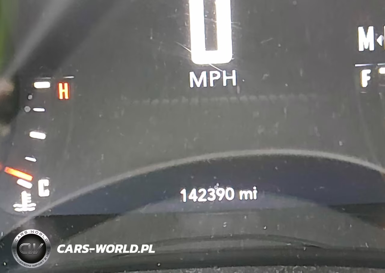 2018 Dodge Challenger Sxt VIN:2C3CDZAG4JH251347 - 16