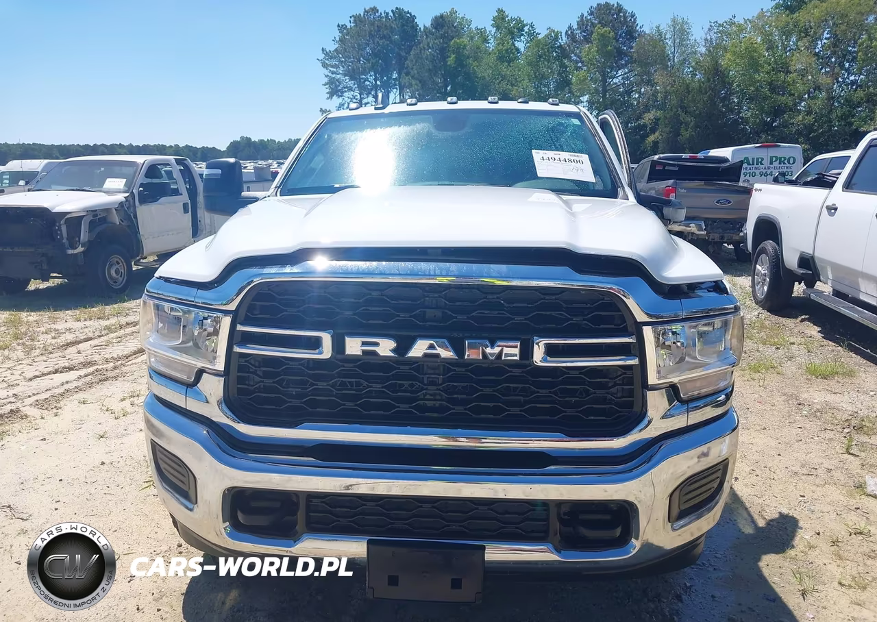 2023 Ram 3500 Chassis Cab VIN:3C7WR3CJ8PG525970 - 12