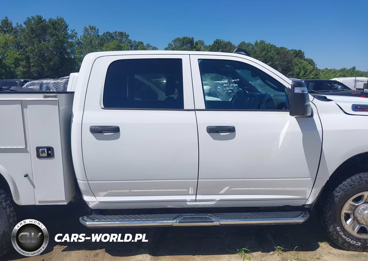2023 Ram 3500 Chassis Cab VIN:3C7WR3CJ8PG525970 - 13