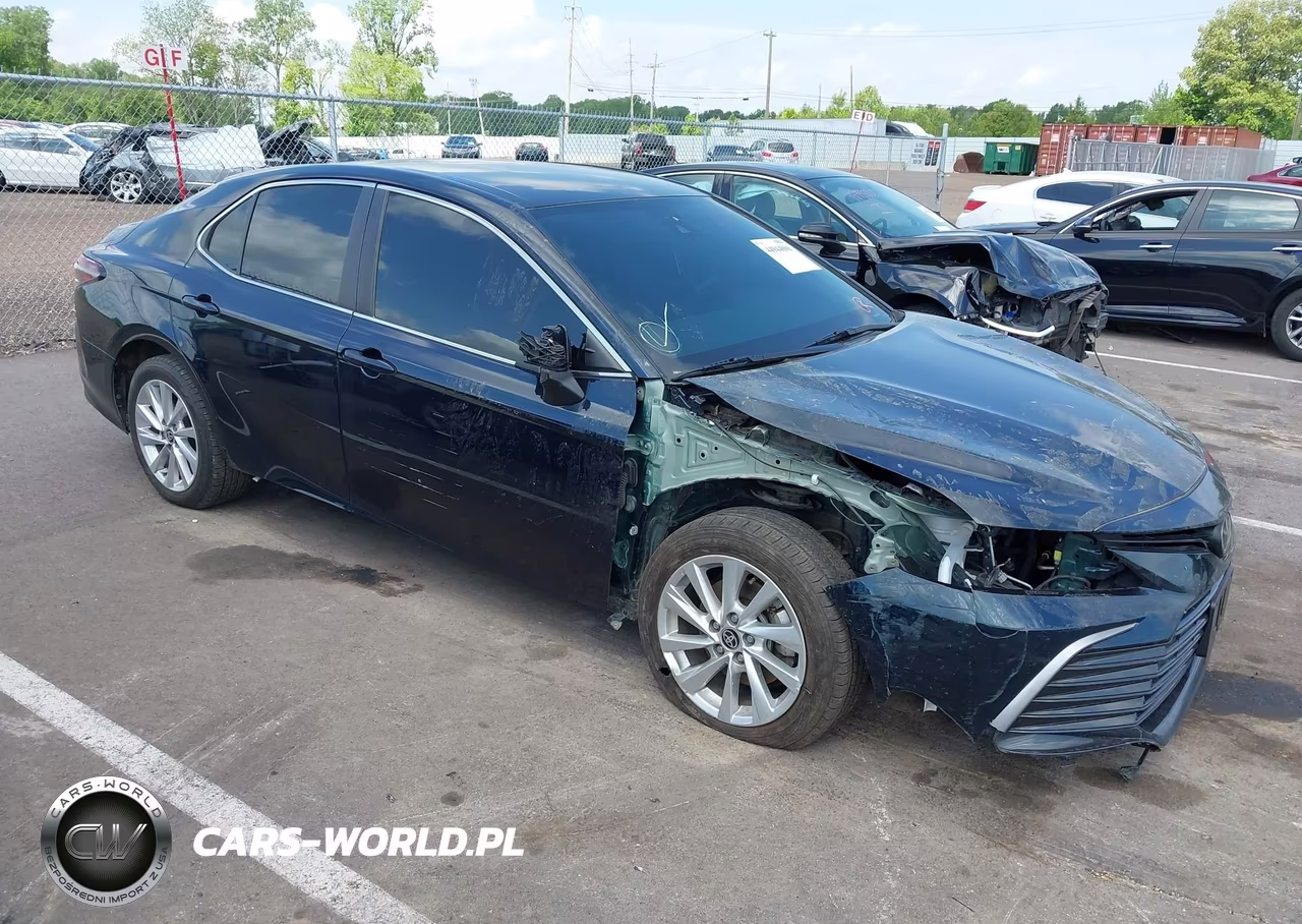 2021 Toyota Camry Le