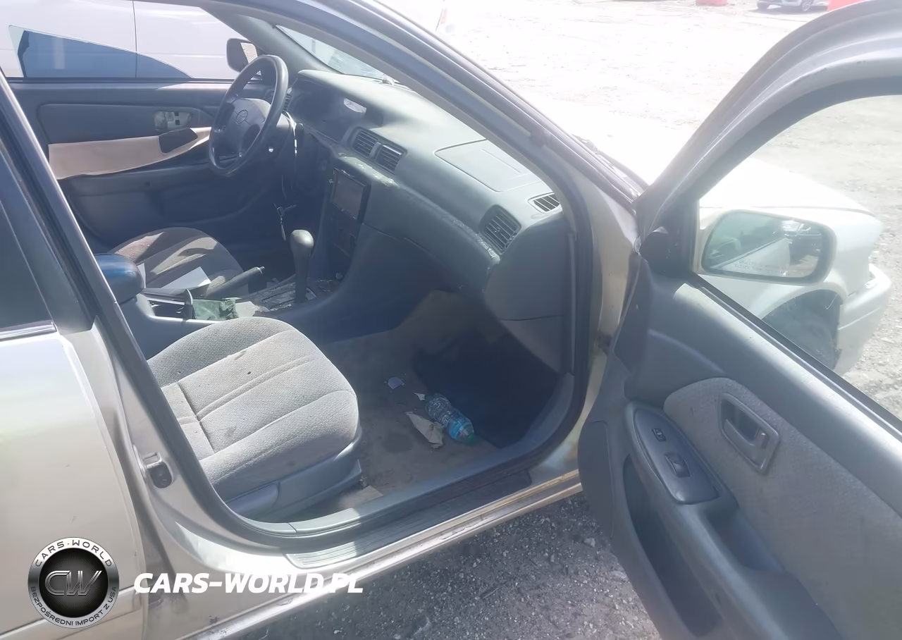 2000 Toyota Camry Le V6 VIN:4T1BF22K7YU093696 - 5