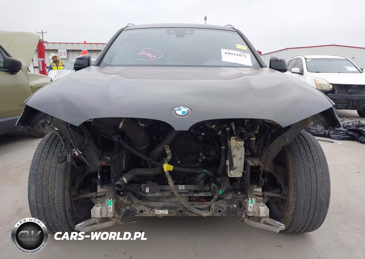 2019 BMW X3 xDrive30I VIN:5UXTR9C55KLR04988 - 6