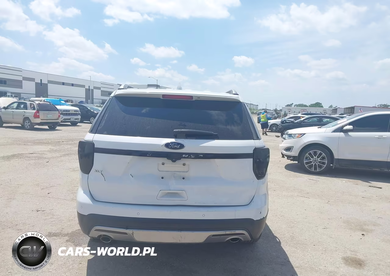 2017 Ford Explorer Xlt VIN:1FM5K7D84HGD16850 - 16
