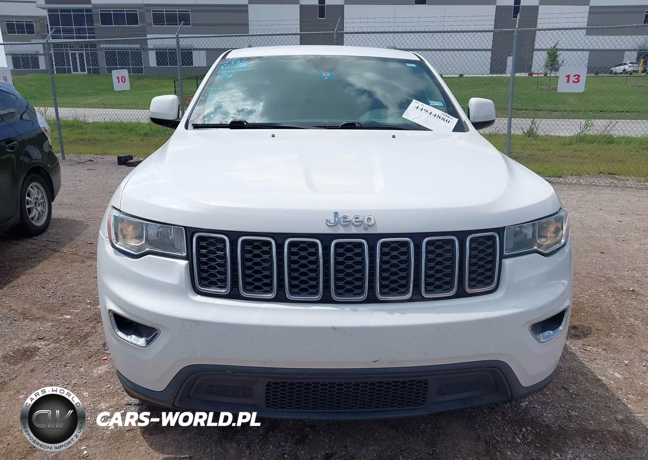2017 Jeep Grand Cherokee Laredo 4X2 VIN:1C4RJEAG3HC965233 - 12
