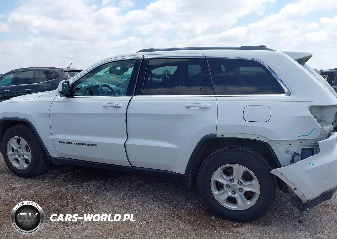 2017 Jeep Grand Cherokee Laredo 4X2 VIN:1C4RJEAG3HC965233 - 14