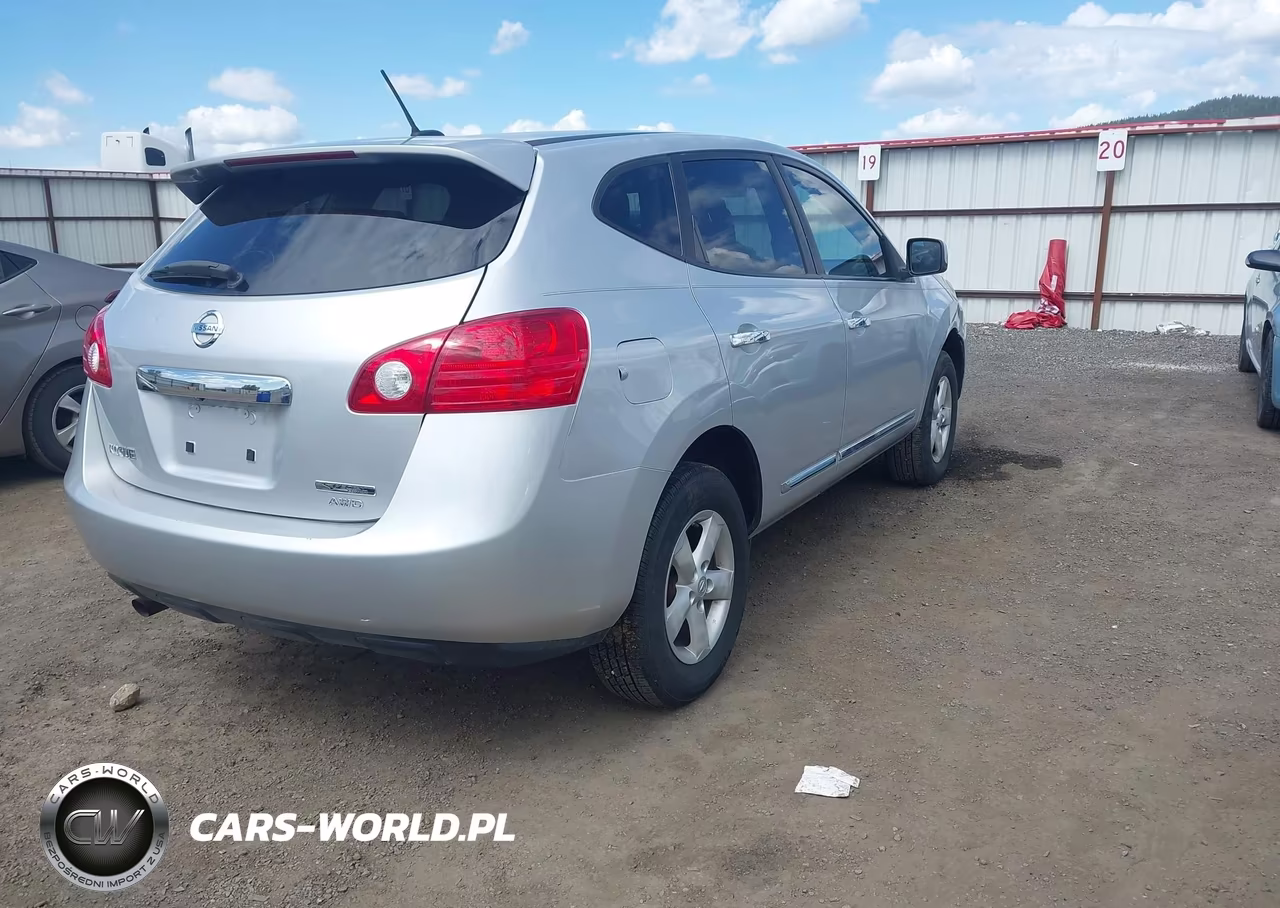 2013 Nissan Rogue S VIN:JN8AS5MV0DW625037 - 4