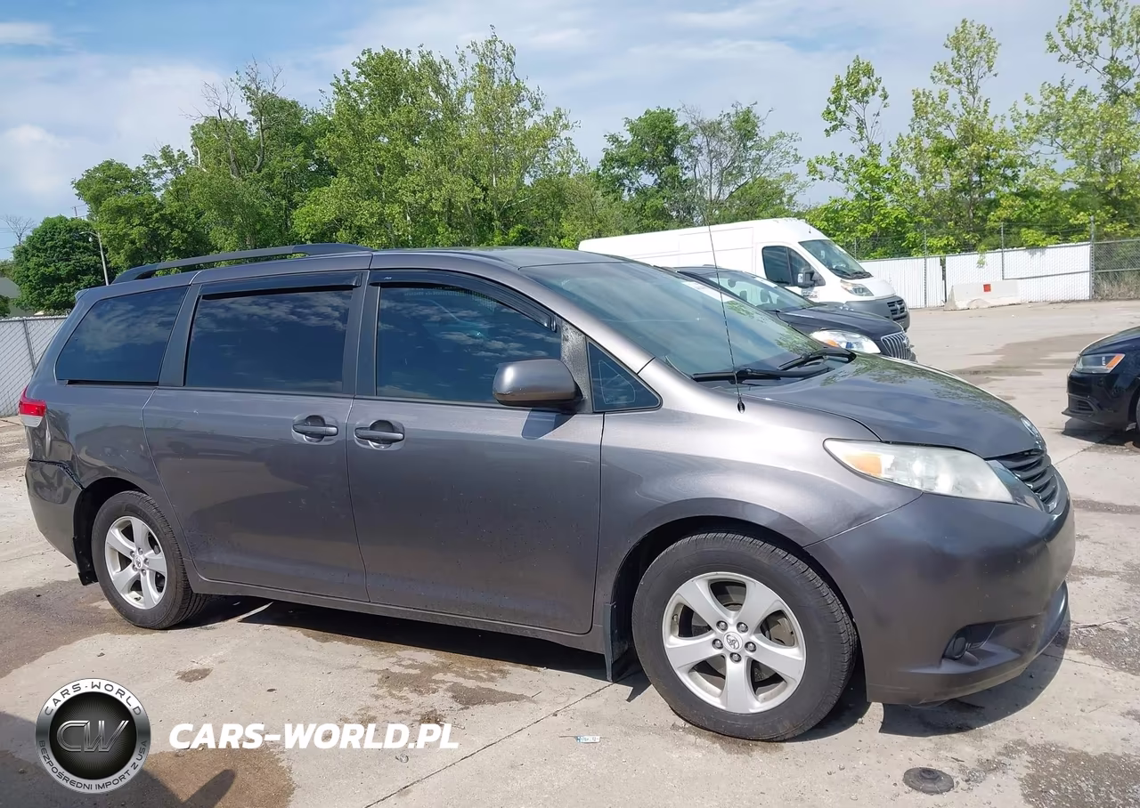 2012 Toyota Sienna Le V6 8 Passenger VIN:5TDKK3DC0CS224542 - 13