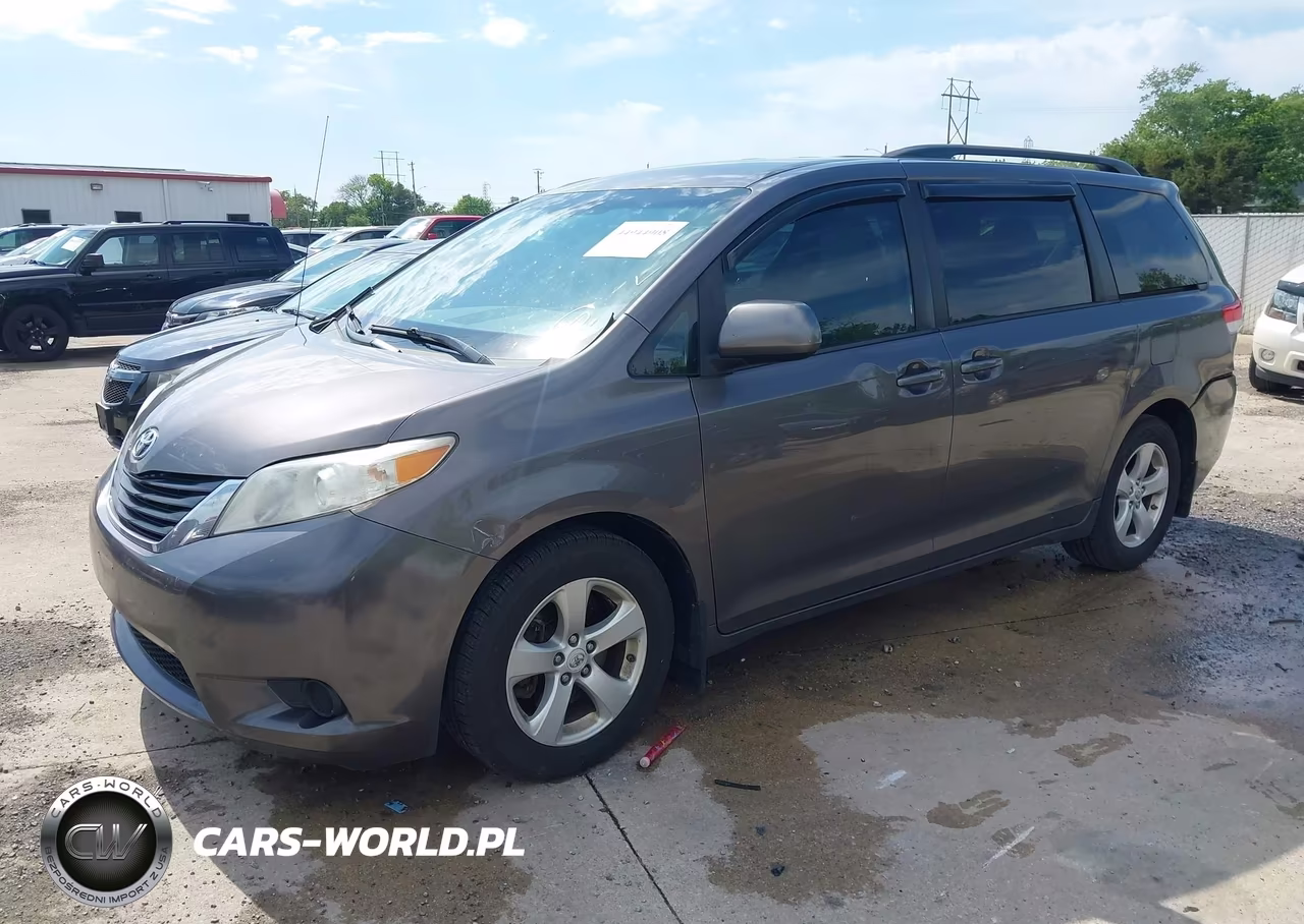 2012 Toyota Sienna Le V6 8 Passenger VIN:5TDKK3DC0CS224542 - 2