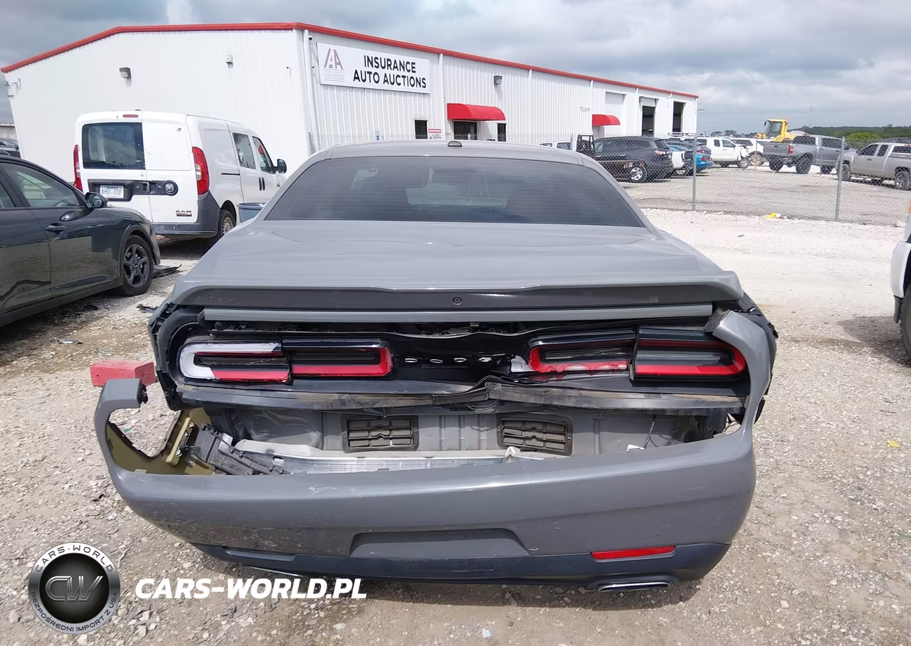 2018 Dodge Challenger Sxt VIN:2C3CDZAG3JH246351 - 16