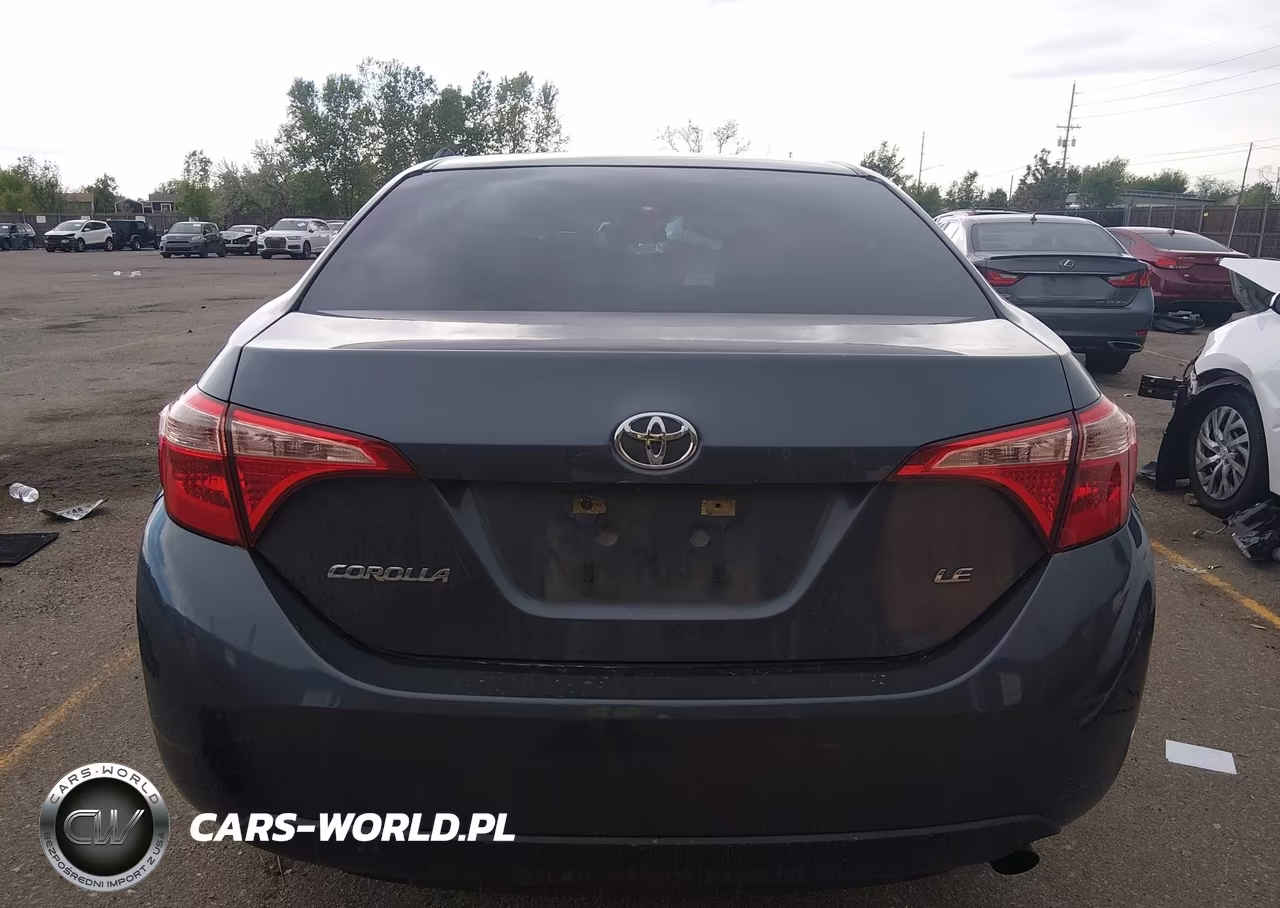2017 Toyota Corolla Le VIN:5YFBURHE5HP573852 - 17