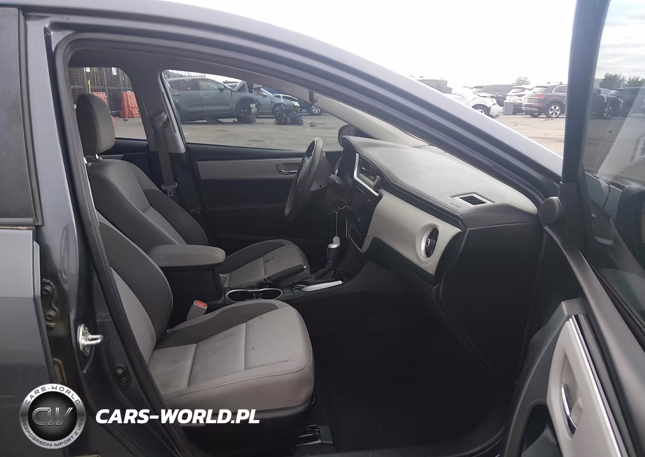 2017 Toyota Corolla Le VIN:5YFBURHE5HP573852 - 5