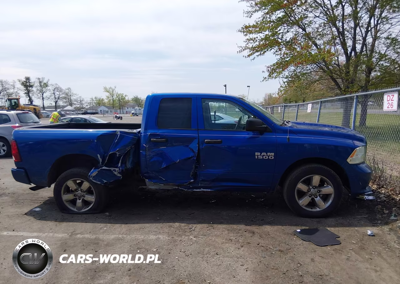 2018 Ram 1500 Express 4X4 6'4 Box VIN:1C6RR7FG4JS309073 - 13