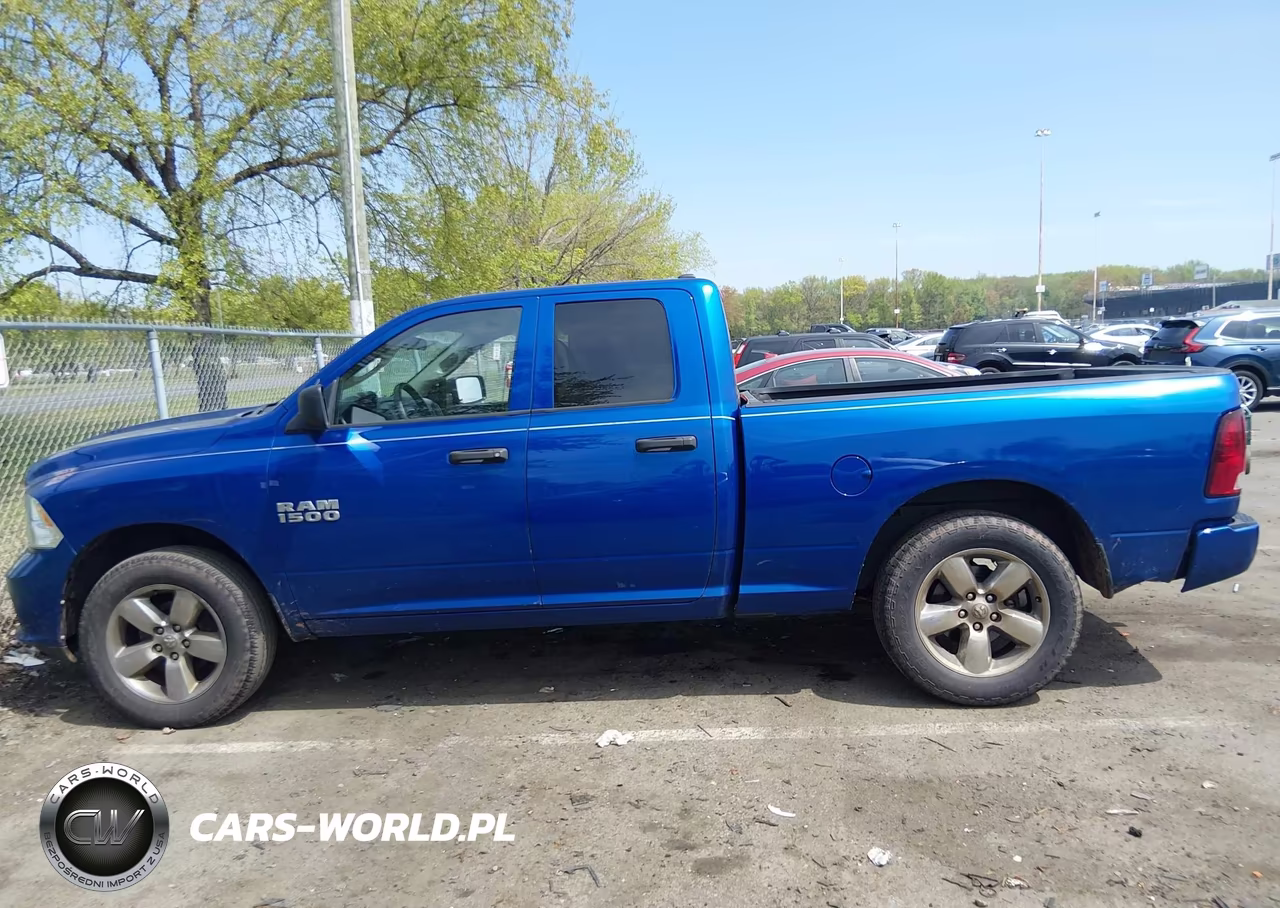 2018 Ram 1500 Express 4X4 6'4 Box VIN:1C6RR7FG4JS309073 - 14