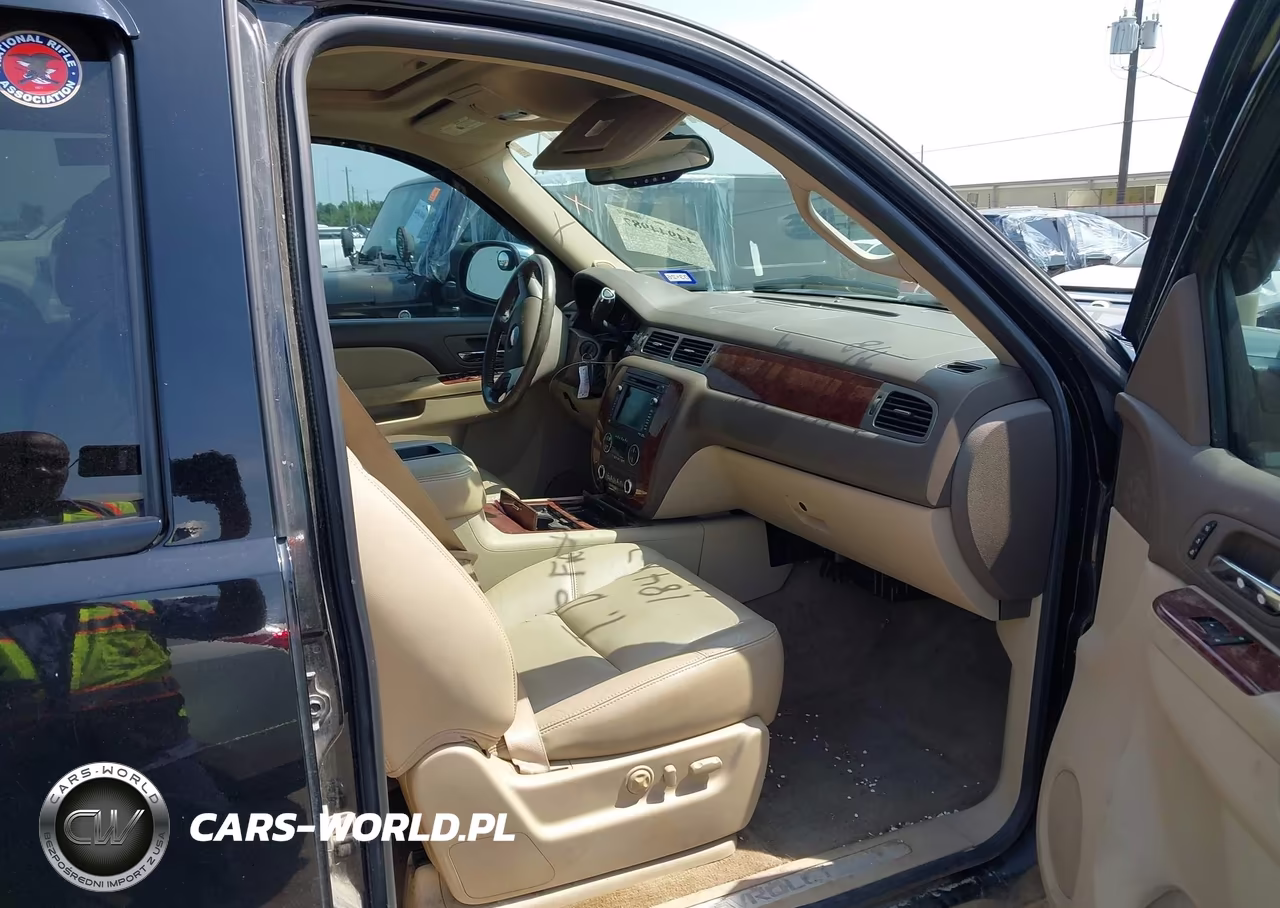 2011 Chevrolet Avalanche 1500 Ltz VIN:3GNTKGE39BG259658 - 5