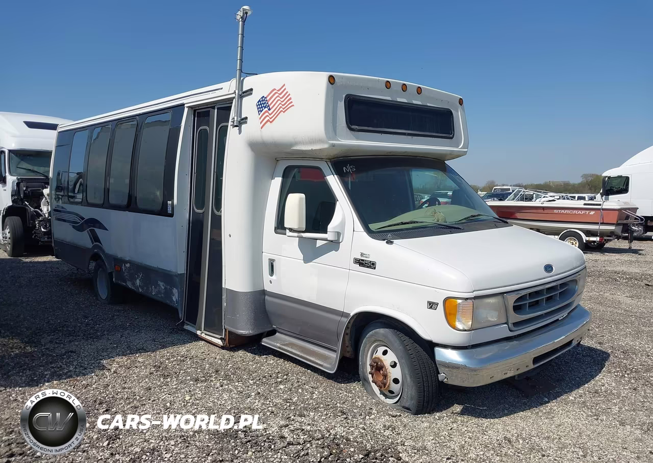 2000 Ford E-450 Cutaway Standard