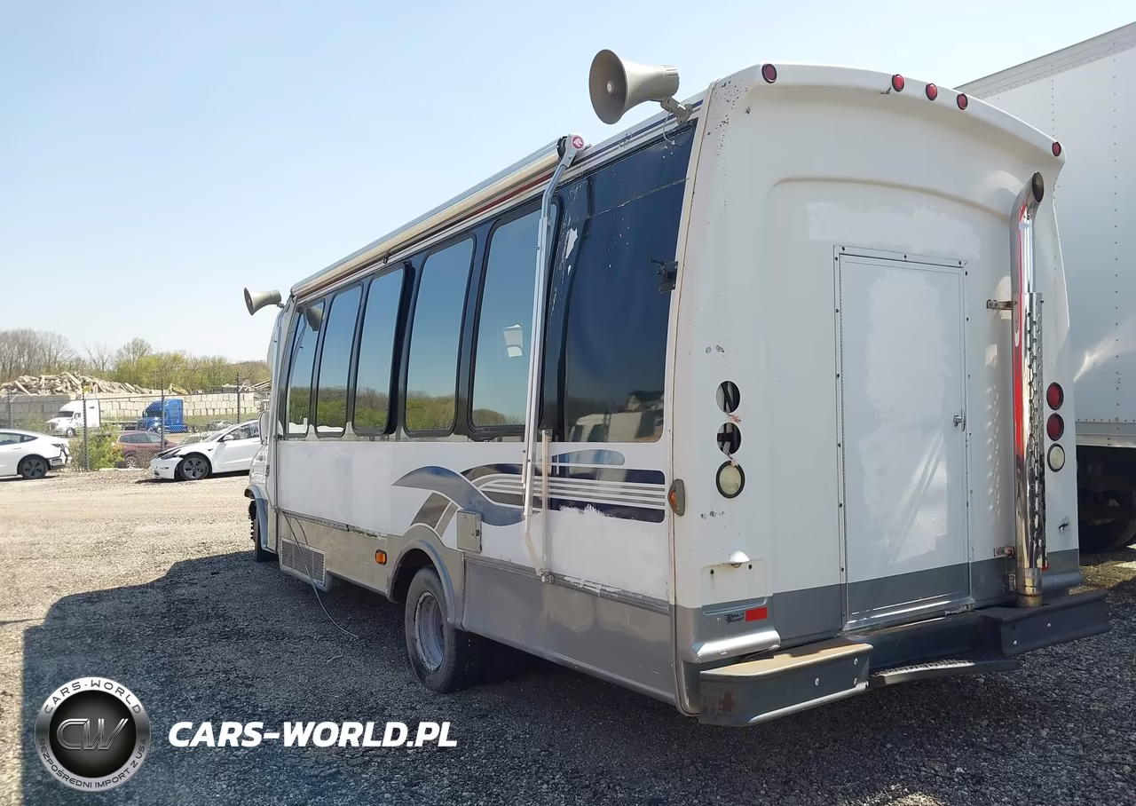 2000 Ford E-450 Cutaway Standard VIN:1FDXE45F8YHA30540 - 11