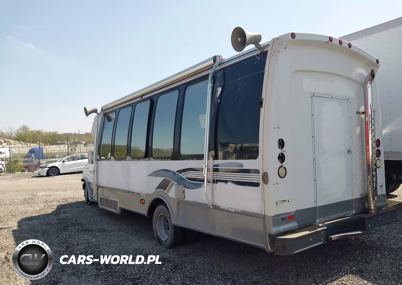 2000 Ford E-450 Cutaway Standard VIN:1FDXE45F8YHA30540 - 3