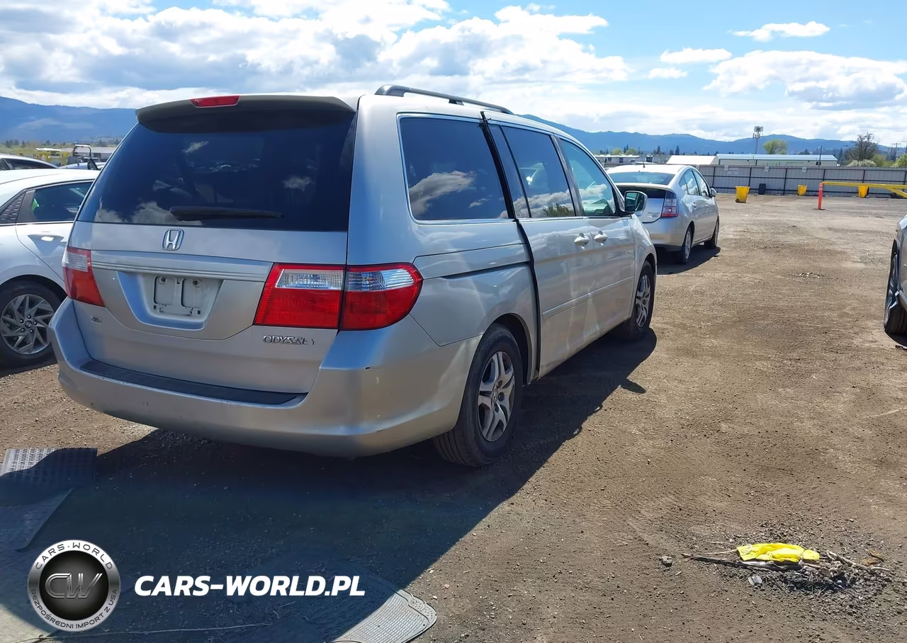 2005 Honda Odyssey Ex-L VIN:5FNRL387X5B111326 - 4