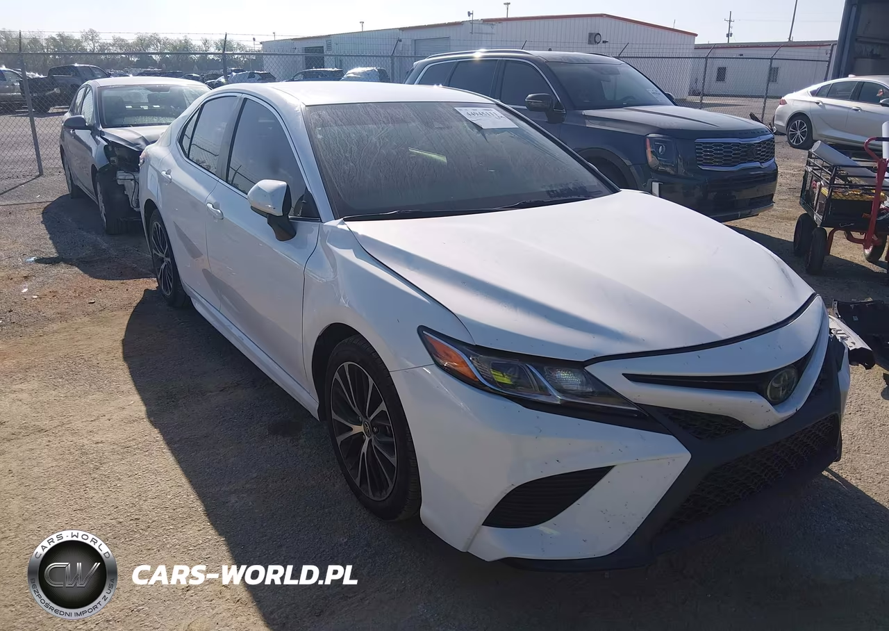 2020 Toyota Camry Se
