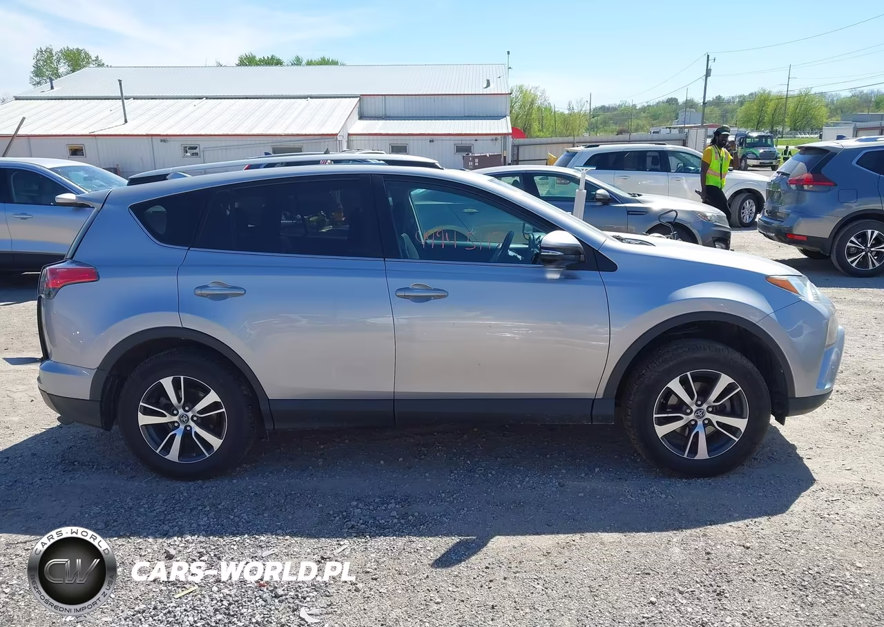 2016 Toyota Rav4 Xle VIN:2T3RFREV1GW487827 - 13