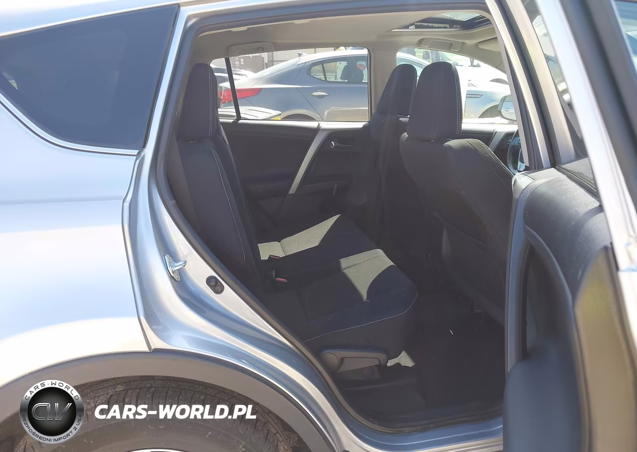 2016 Toyota Rav4 Xle VIN:2T3RFREV1GW487827 - 8