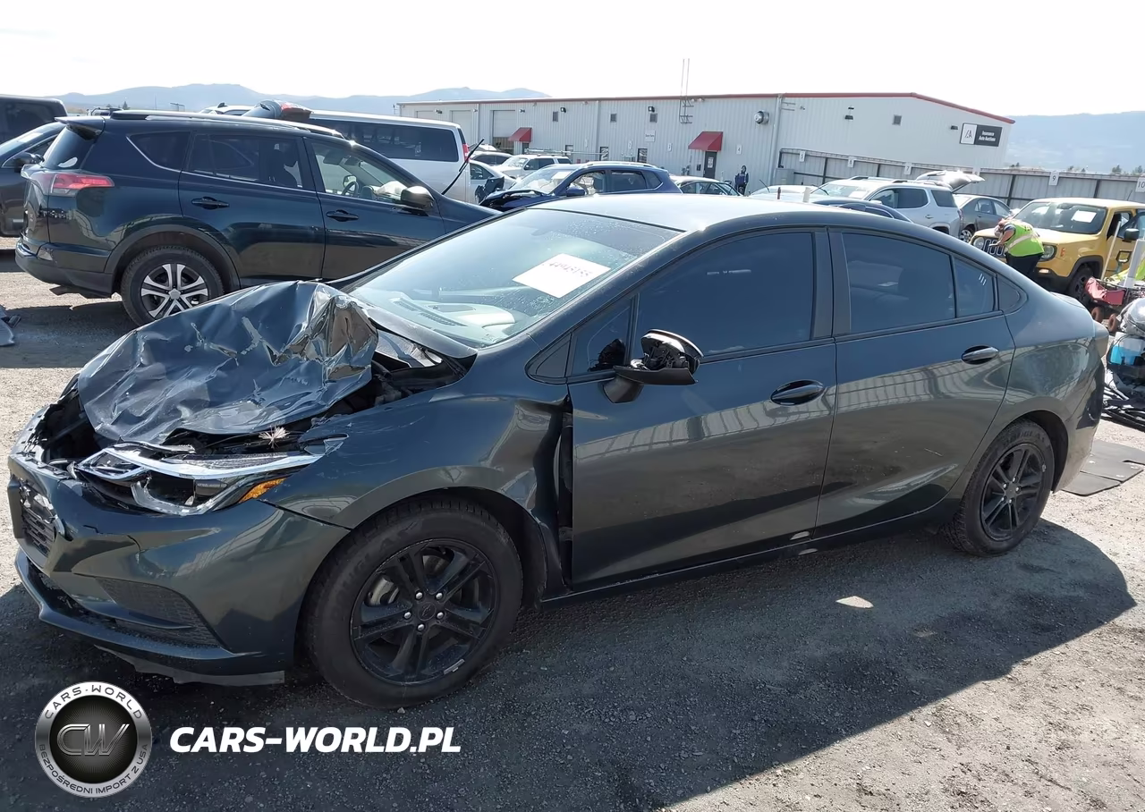2018 Chevrolet Cruze Lt Auto VIN:1G1BE5SM8J7216199 - 2