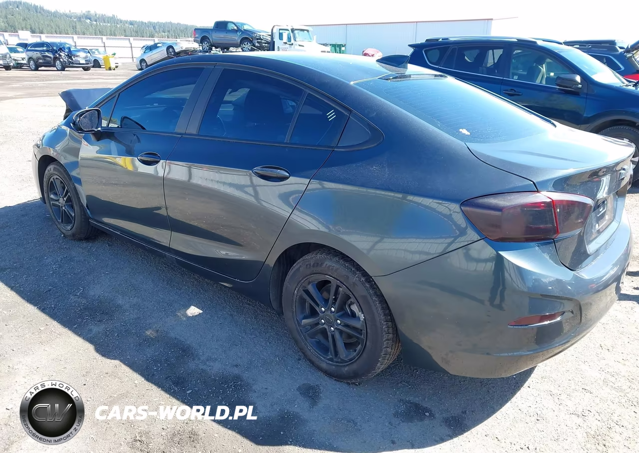 2018 Chevrolet Cruze Lt Auto VIN:1G1BE5SM8J7216199 - 3