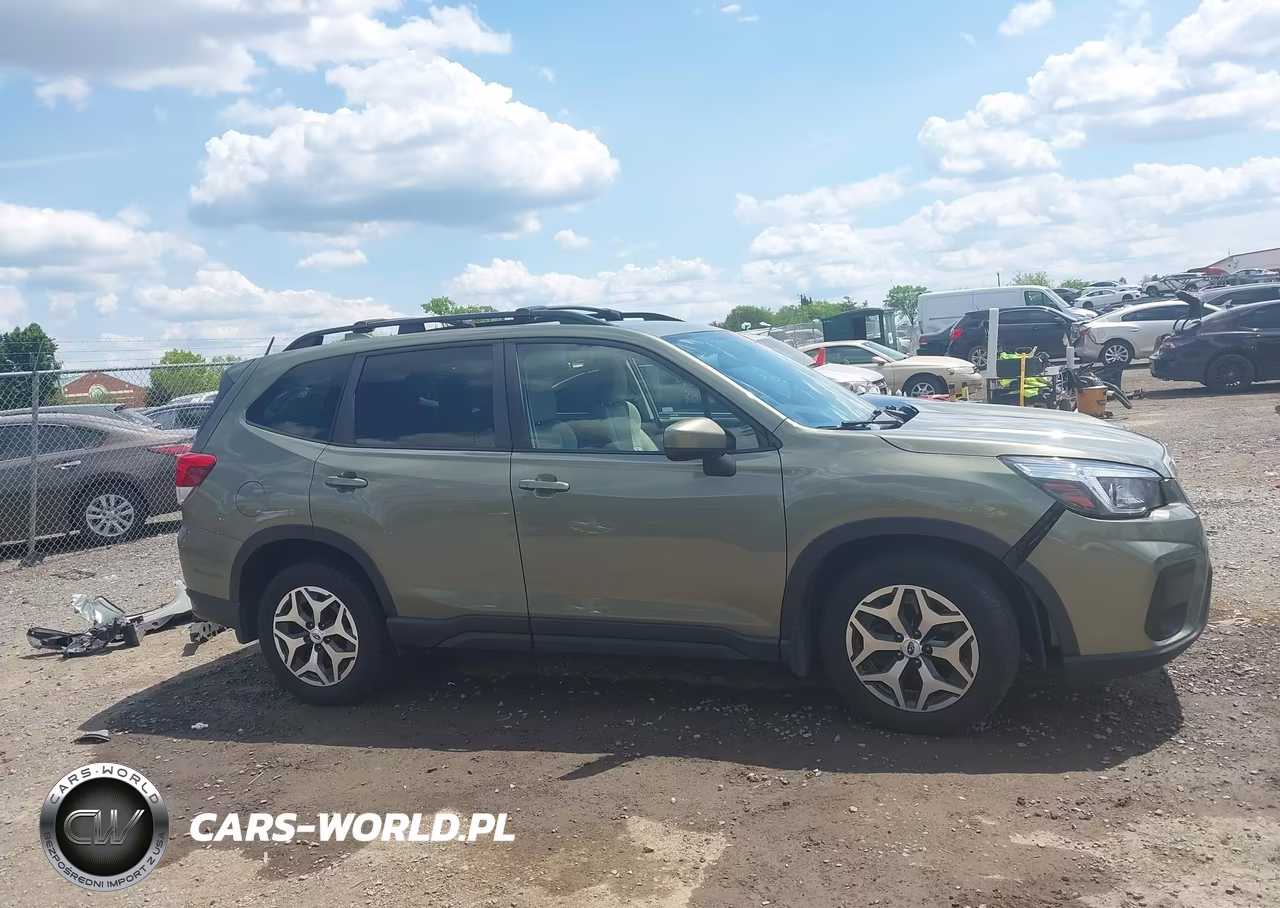 2019 Subaru Forester Premium VIN:JF2SKAGC3KH539145 - 14