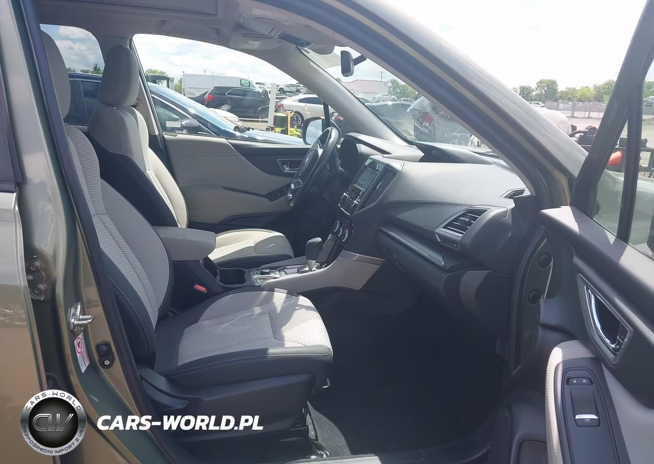 2019 Subaru Forester Premium VIN:JF2SKAGC3KH539145 - 5