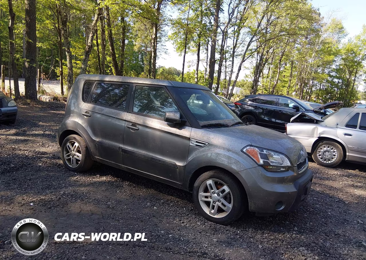 2011 Kia Soul +
