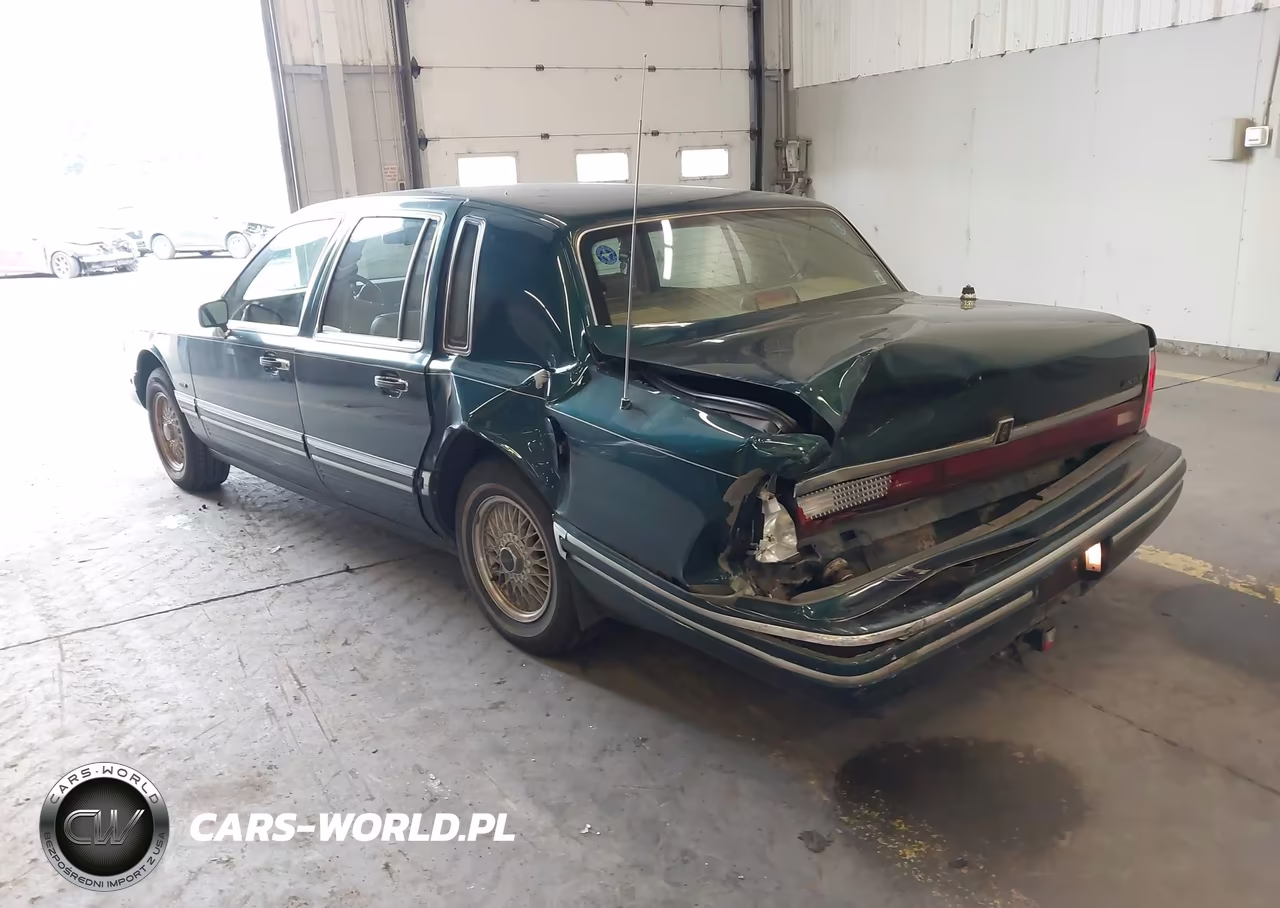 1994 Lincoln Town Car Signature-Tournament VIN:1LNLM82W2RY710741 - 3