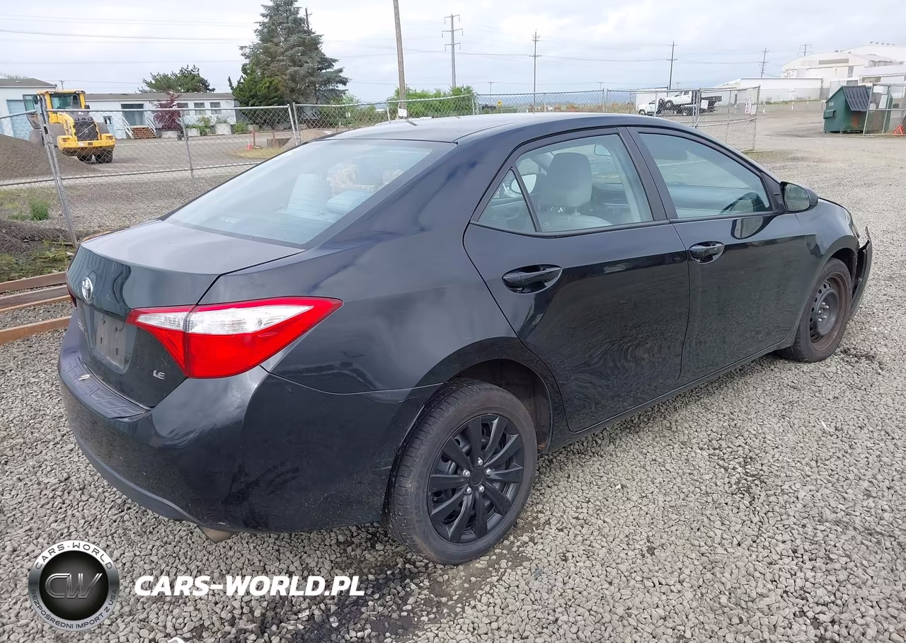 2016 Toyota Corolla Le VIN:2T1BURHE2GC625808 - 4