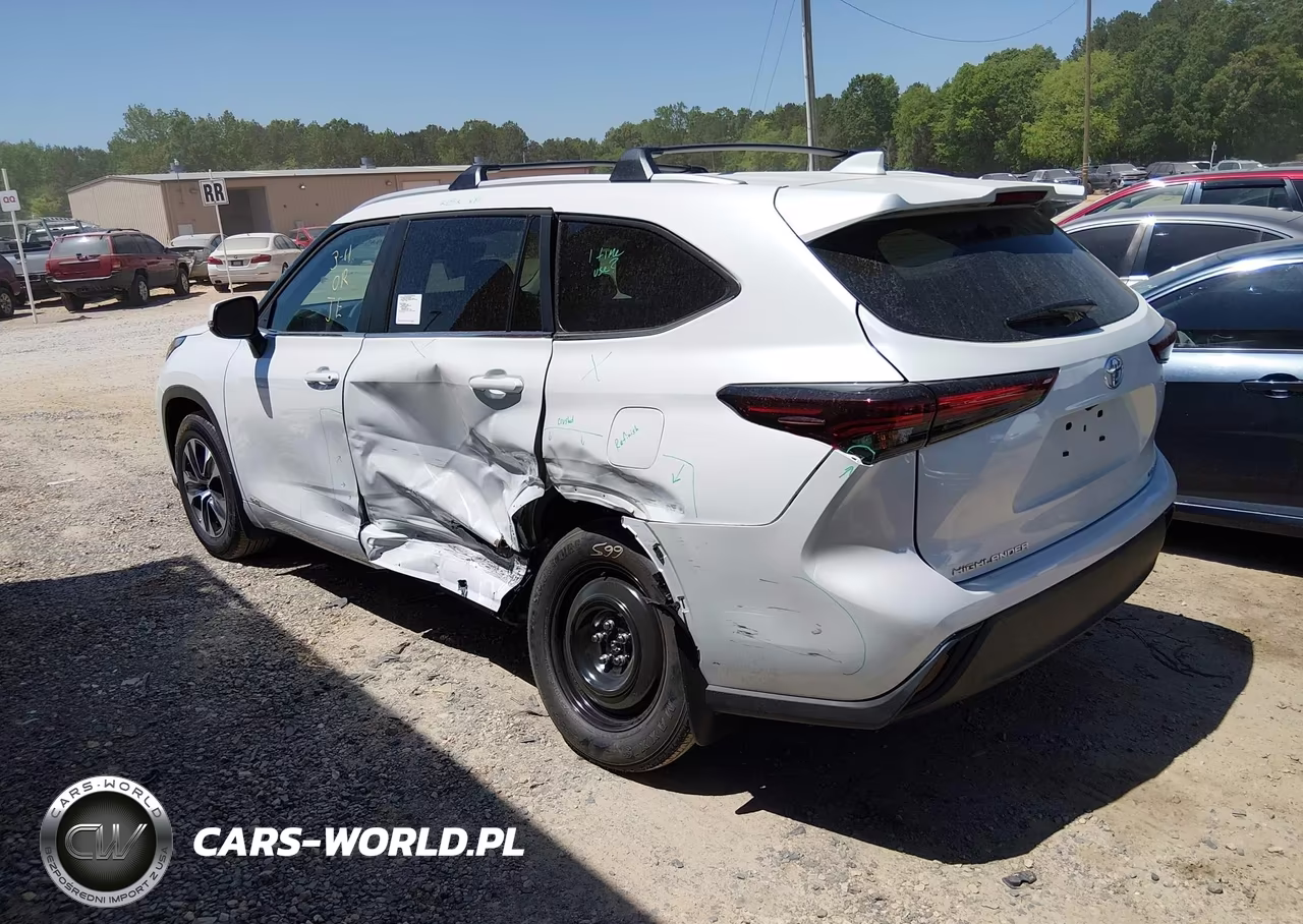2026 Toyota Highlander Hybrid Xle VIN:5TDKBRCH3TS702145 - 3