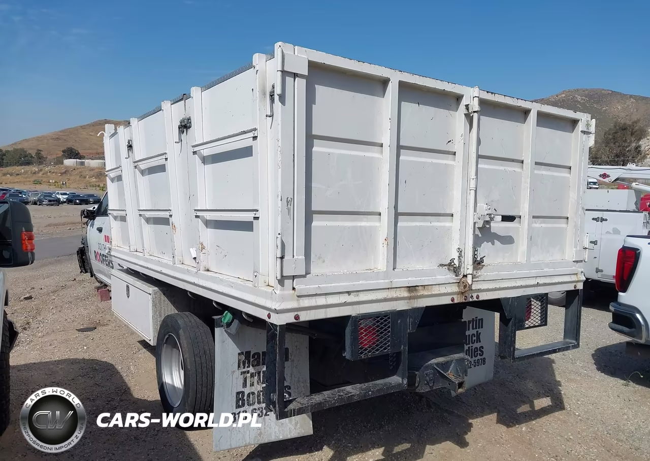 2024 Ram 5500 Chassis Tradesman-Slt VIN:3C7WRMFL0RG174039 - 3