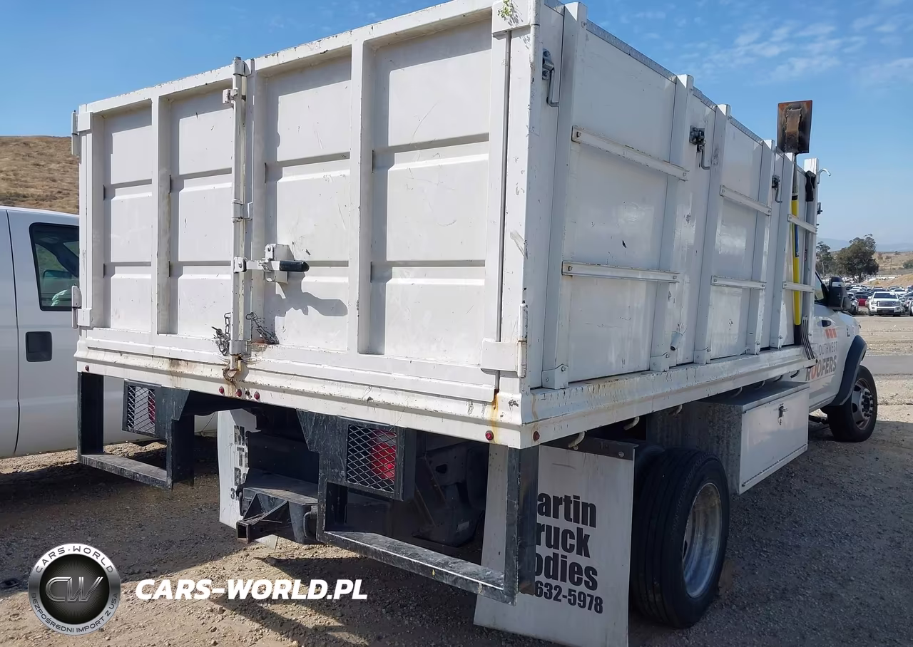 2024 Ram 5500 Chassis Tradesman-Slt VIN:3C7WRMFL0RG174039 - 4