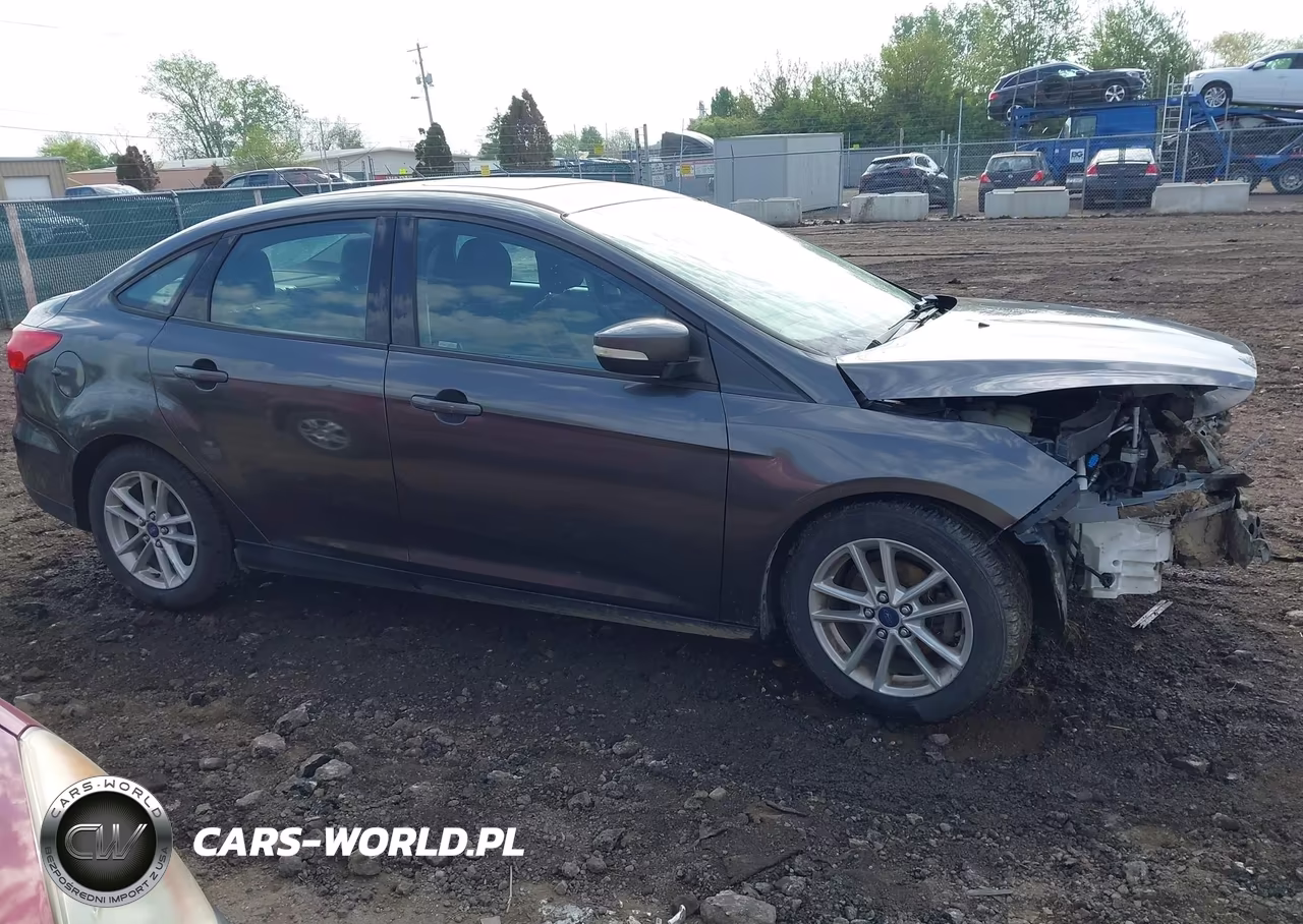 2015 Ford Focus Se VIN:1FADP3F25FL355816 - 14