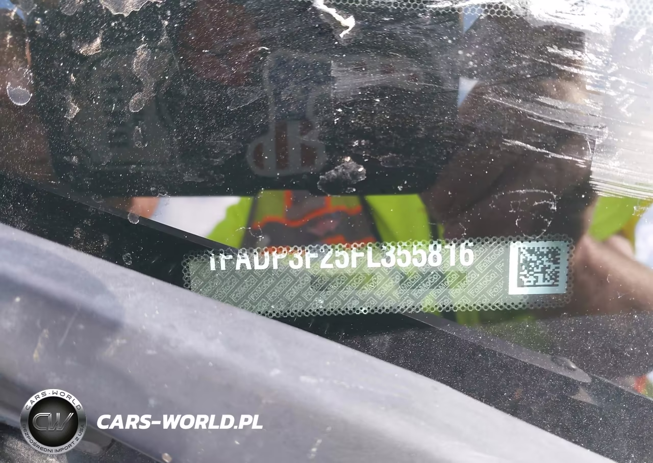 2015 Ford Focus Se VIN:1FADP3F25FL355816 - 18