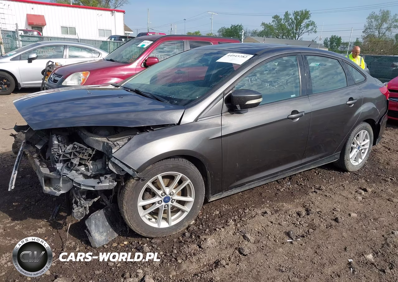 2015 Ford Focus Se VIN:1FADP3F25FL355816 - 2