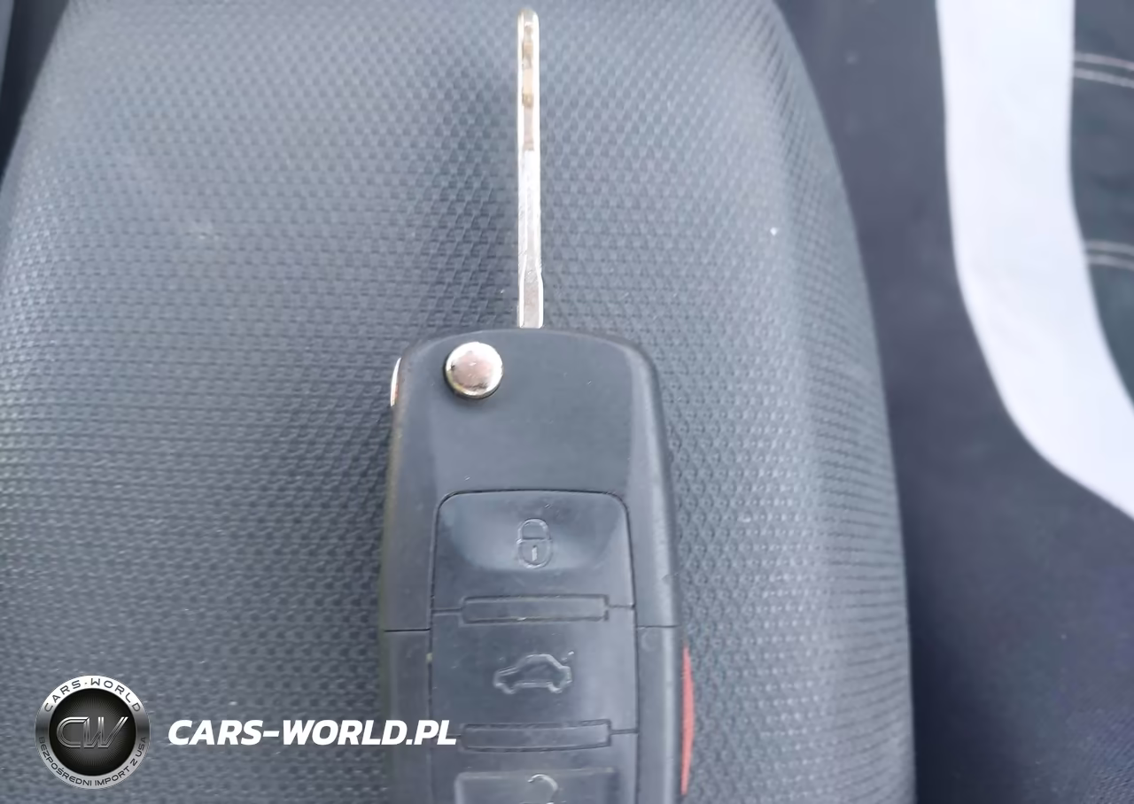 2019 Toyota Corolla Le VIN:2T1BURHE6KC242902 - 11