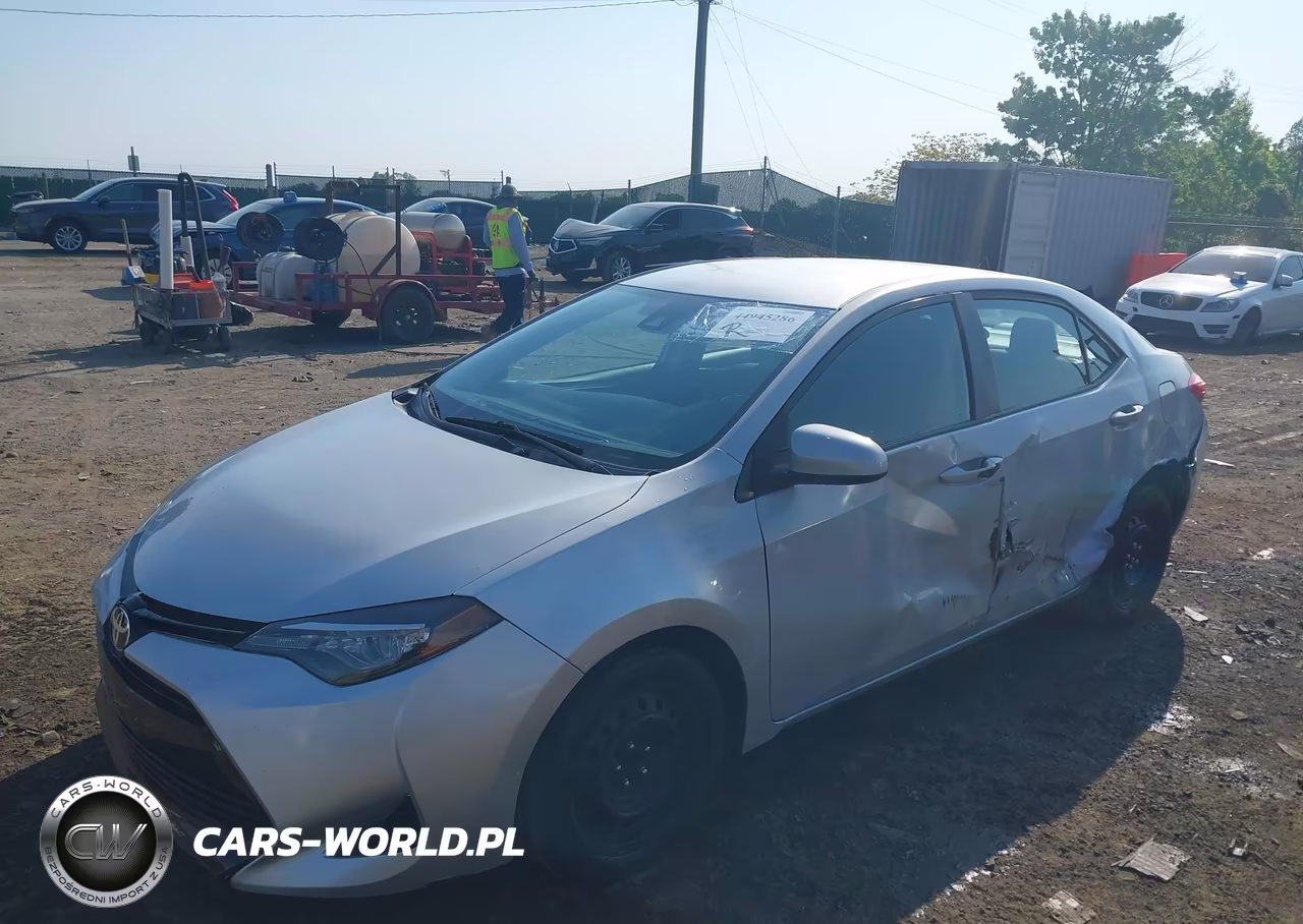 2019 Toyota Corolla Le VIN:2T1BURHE6KC242902 - 2