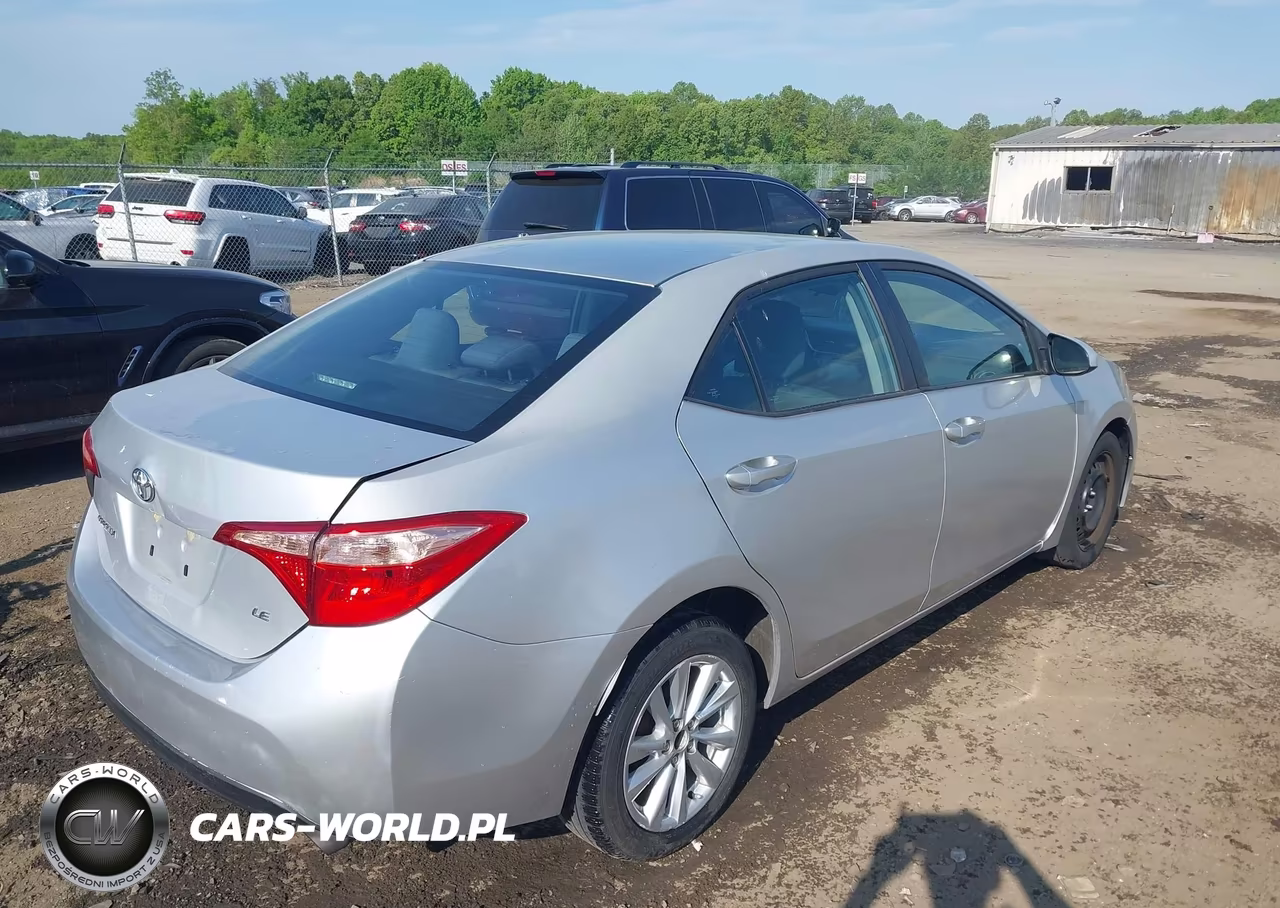 2019 Toyota Corolla Le VIN:2T1BURHE6KC242902 - 4