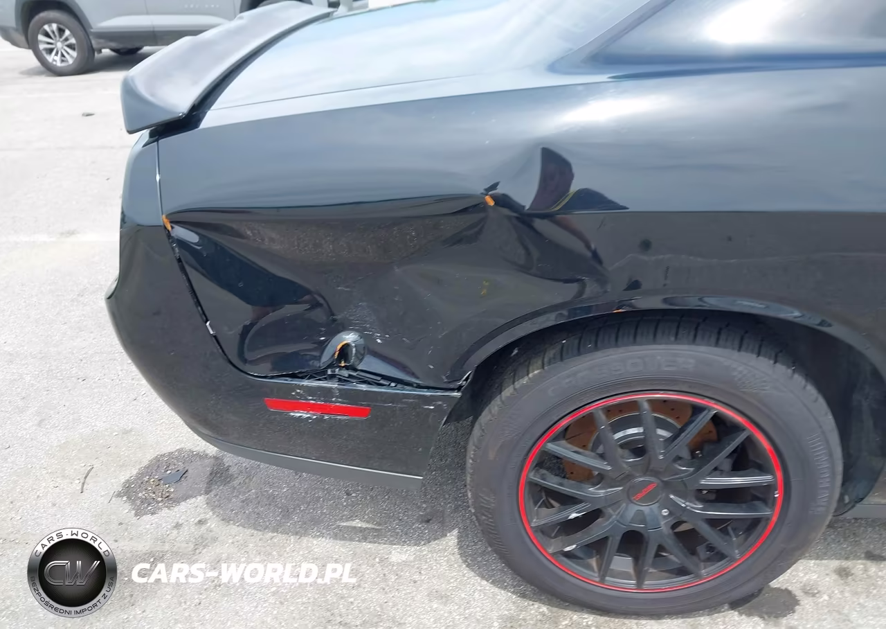 2015 Dodge Challenger Sxt VIN:2C3CDZAG9FH798539 - 17
