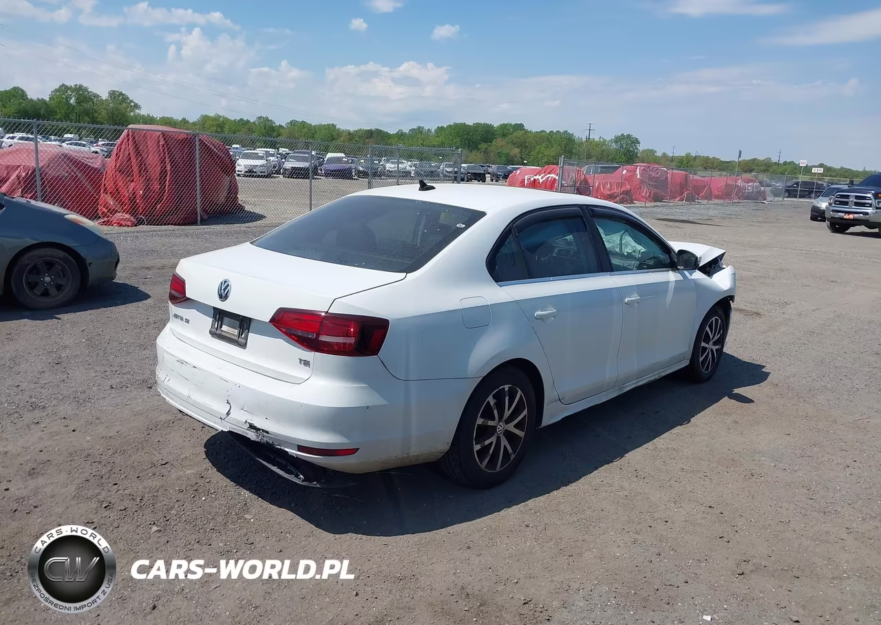 2018 Volkswagen Jetta 1.4T Se-1.4T Wolfsburg Edition VIN:3VWDB7AJXJM261904 - 4