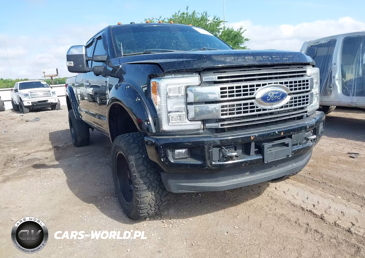 2017 Ford F-350 Platinum – zdjęcie 1 z 15