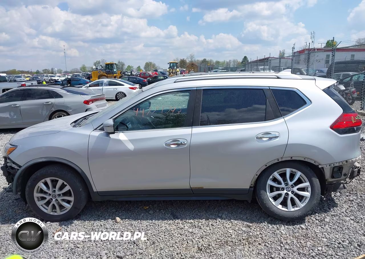 2017 Nissan Rogue Sv VIN:KNMAT2MV6HP608640 - 15
